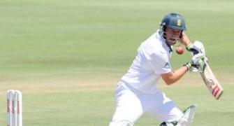 De Villiers misses ton but South Africa in command
