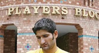 Injured Tanvir dropped from Pakistan's WC squad