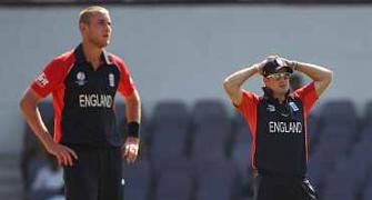 Exceptionally poor bowling in last 10 overs: Strauss