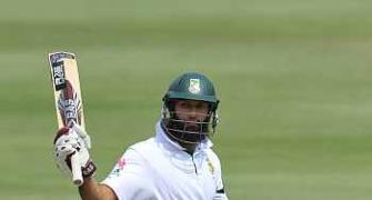South Africa close in on England win after Amla's 311