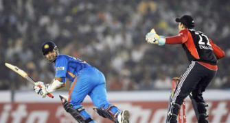 India clinch series with five-wicket win over England