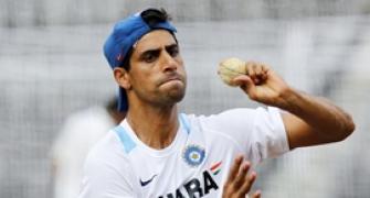 Nehra rues fielding lapses, not playing full 20 overs