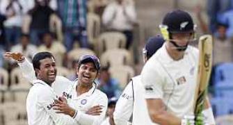 Six wickets on unhelpful pitch is good show: Ojha