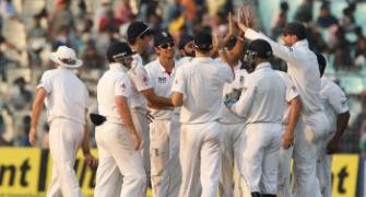 England trounce India, take 2-1 lead in series