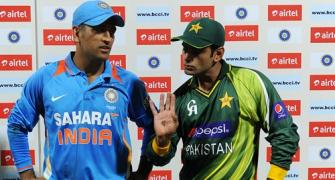 Photos: Dhoni blames middle-order collapse for loss