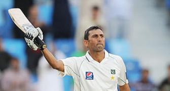 3rd Test: Younis century leaves England in dire straits