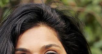 Shoaib Akhtar denies affair with actress Meera