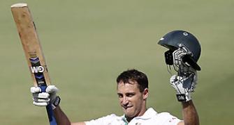 Debutant Du Plessis to the rescue as SA draw 2nd Test