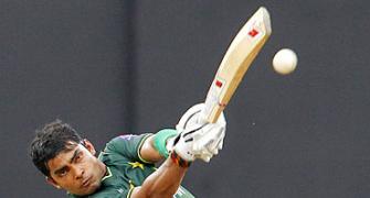 Umar Akmal fined for disrespecting umpires