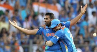 Zaheer is Sachin of our bowling unit: Dhoni