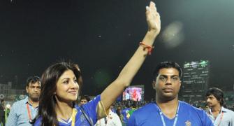 IPL PHOTOS: Who sizzled, Shilpa or Preity? Tell us!