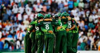 Pak cricketer dies on pitch after getting hit in chest