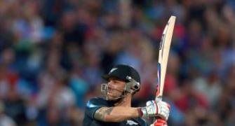 McCullum helps Kiwis to thrilling last-ball win over Lanka