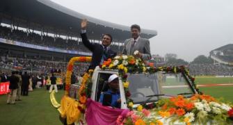 Photos: Kolkata felicitates former India, Pak greats