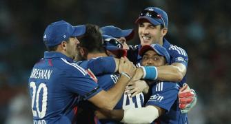 PHOTOS: Tredwell has India in a twirl in first ODI