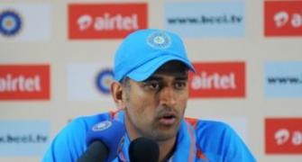 We conceded a lot of runs in the last two overs: Dhoni