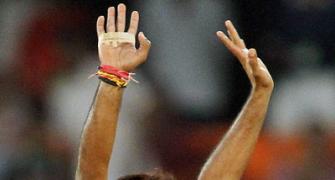 IPL: Hyderabad down Rajasthan, stay in hunt for play-offs
