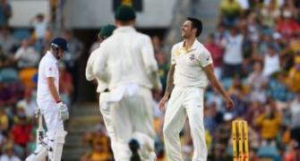Australia polish off England to win Ashes opener