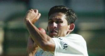Agarkar announces retirement from all forms of cricket
