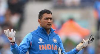 Dhoni blasts non-performing bowlers, says can't be 'spoon-fed'