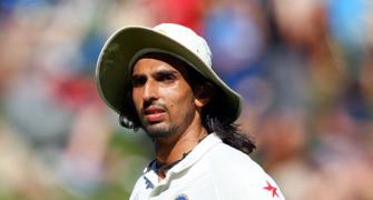 Ishant's career-best figures help India dominate Kiwis on Day 1