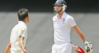 Are England batsmen trying to unsettle Australia's pace bowlers?