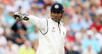 Should Kohli replace Dhoni as India's Test captain?