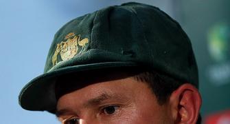 If only Graeme Smith had learnt from Ponting's mistake!