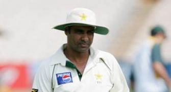 Cricket Buzz: Waqar Younis to be Pakistan's new head coach