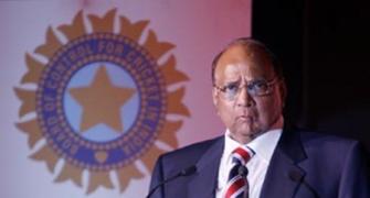 MCA chief Pawar seeks explanation on IPL final snub