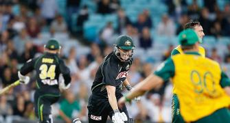 Calm Cameron White leads Australia to clinch T20 series
