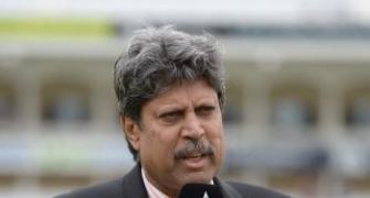Kapil ducks Tendulkar's 'disappointing coach' claims