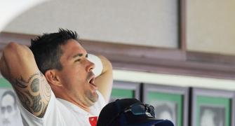 Flower is contagiously sour, infectiously dour, claims Pietersen