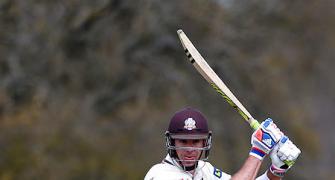 Pietersen slams century to boost bid for England recall