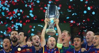 In a nine-goal feast, Messi brace, Pedro winner hand Barca Super Cup!