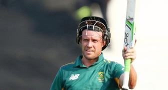 De Villiers leads SA to series win