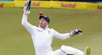 After India debacle, SA get De Villiers back to keep wickets in Tests
