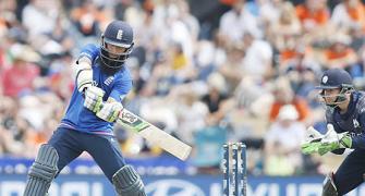 England must copy carefree Moeen's style, says Hussain