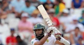 Amla and De Villiers lift South Africa