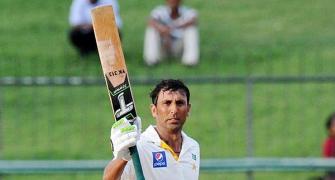 Younis stars as Pakistan chase down 377 to win Sri Lanka series