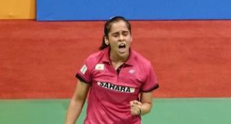 Saina awarded Rs 25 lakh for reaching All England final