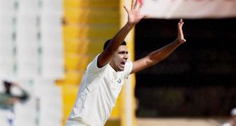 Spectacular Ashwin ends 2015 as career-best No 1