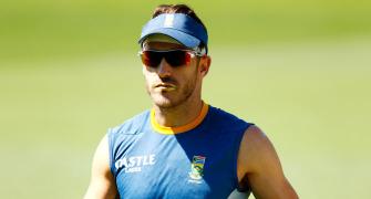 South Africa captain du Plessis charged with ball tampering