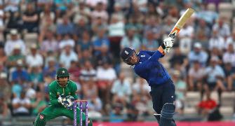 England beat Pakistan in rain-curtailed first one-dayer
