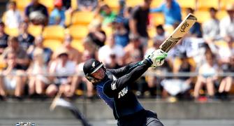 Guptill finally makes it to IPL, named as replacement for Simmons at MI