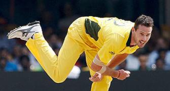 KKR sign Shaun Tait as Hastings's replacement