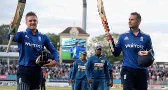 Hales, Roy power England to crushing win against Sri Lanka