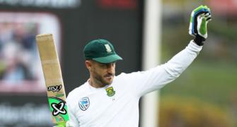 ICC reviewing Du Plessis lollypop footage for ball tampering