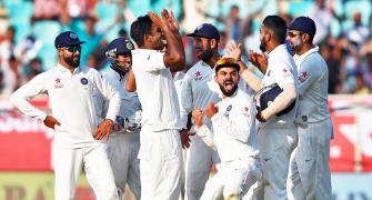 India spin a web around England batsmen to take massive lead on Day 2