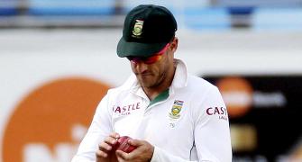 Du Plessis guilty of ball-tampering, cleared to play